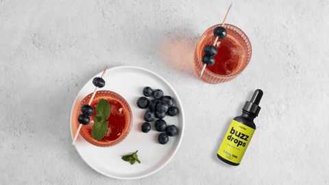 How to make a simple blueberry cinnamon THC mocktail